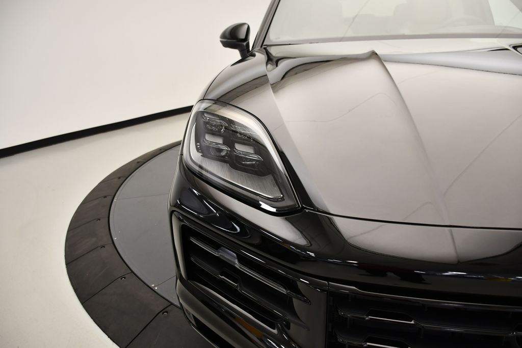 Thumbnail: 2025 Porsche  - 15