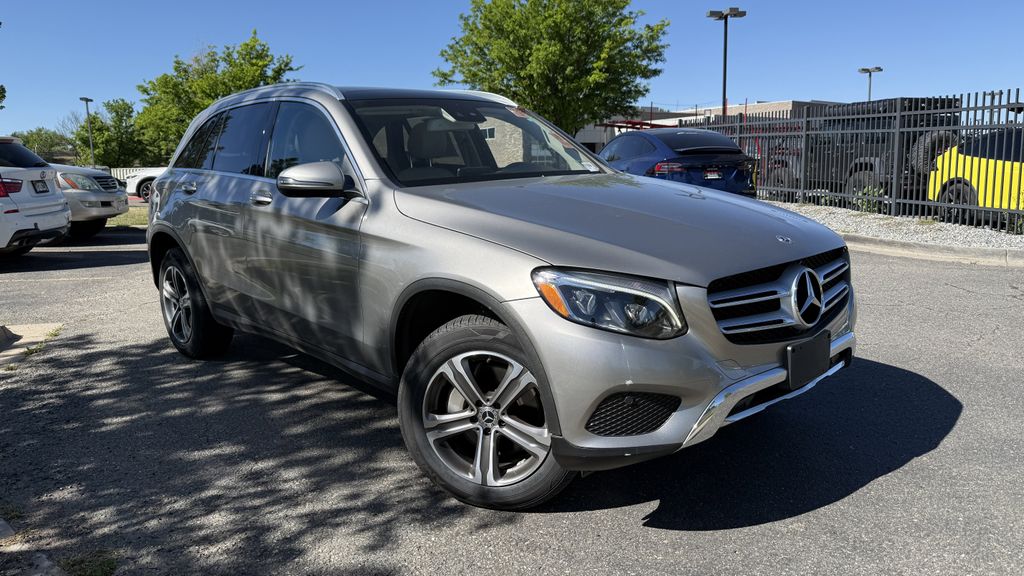 Mojave Silver Metallic 2019 Mercedes-Benz GLC 300 4MATIC SUV / Crossover All-Wheel Drive 9-Speed Automatic