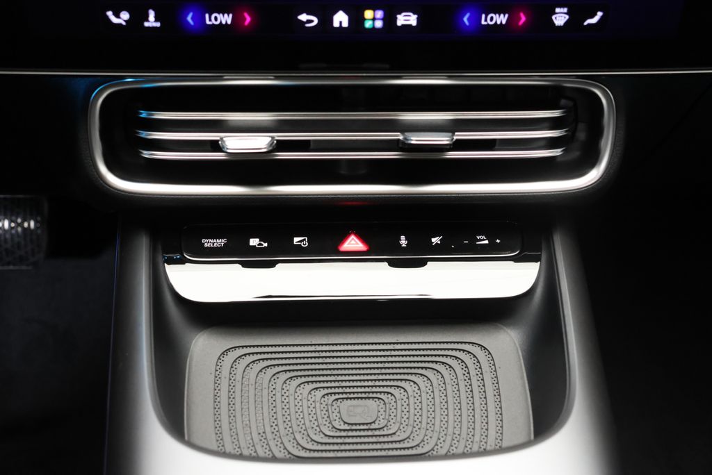 Thumbnail: 2027 Mercedes-Benz CLA - 25