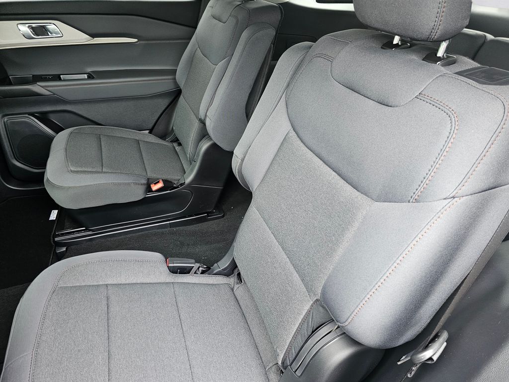 New 2026 Gray Ford Active image 16