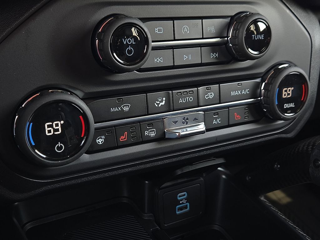 New 2025 Ford Bronco For Sale in Farmington, AR