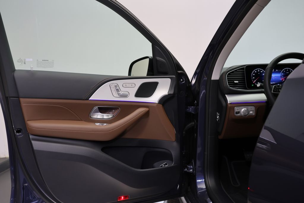 Thumbnail: 2026 Mercedes-Benz GLE - 31