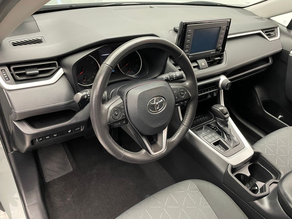 Thumbnail: 2021 Toyota RAV4 - 11