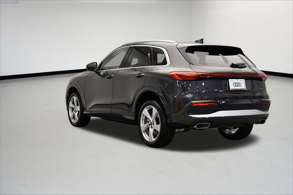 Thumbnail: 2025 Audi Q5 - 3