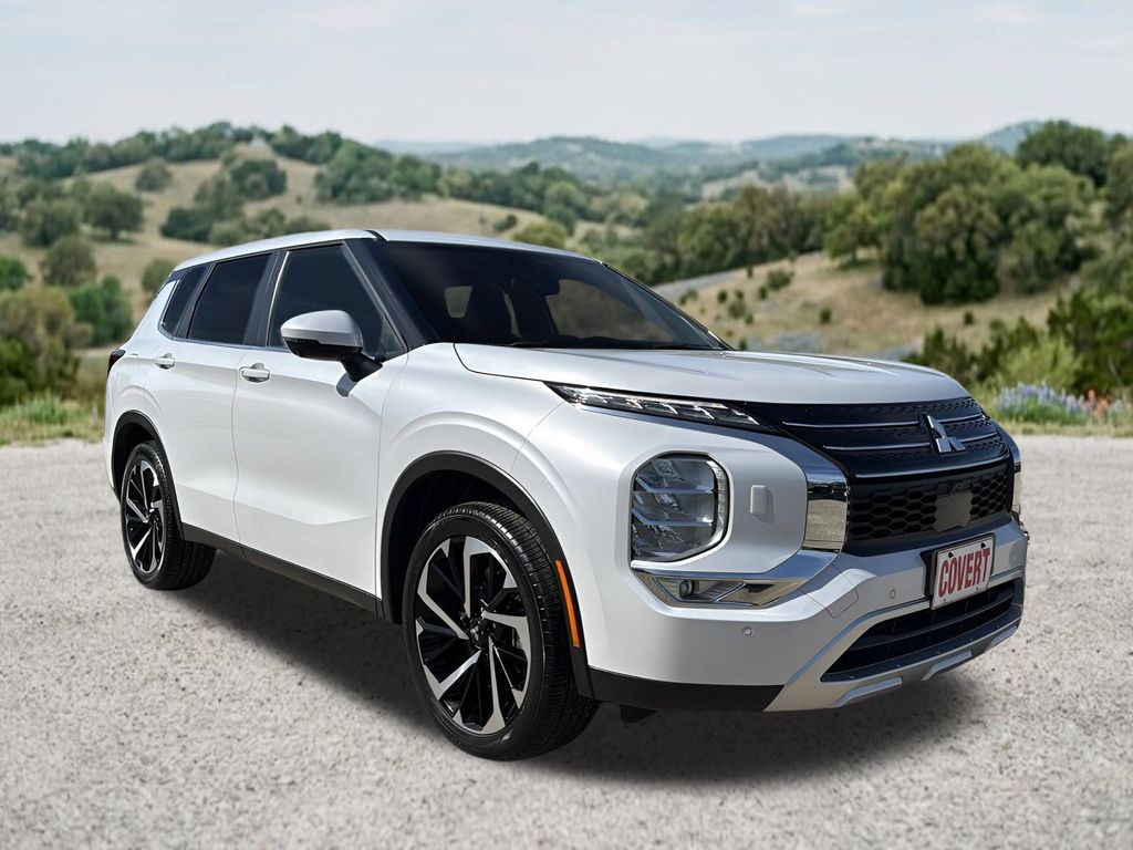 Used Car 2024 Mitsubishi Outlander  Se For Sale Under $25,000 In Austin, Texas