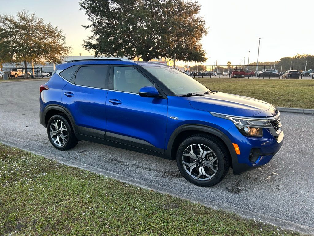 Thumbnail: 2021 Kia Seltos - 7