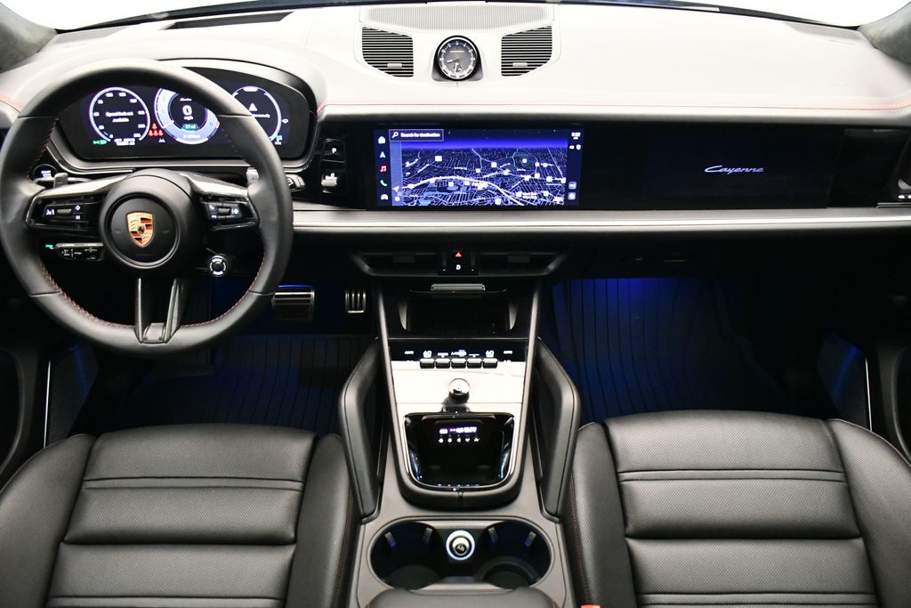 2024 Porsche Cayenne Turbo E-Hybrid 22
