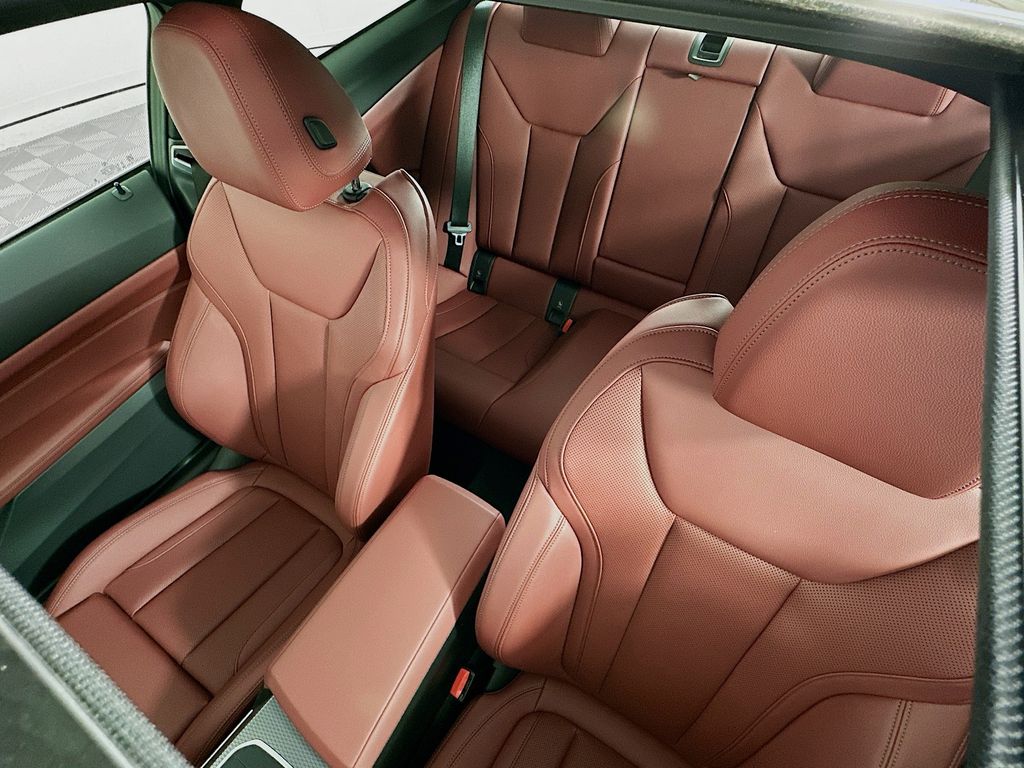 Thumbnail: 2025 BMW 4 Series - 22