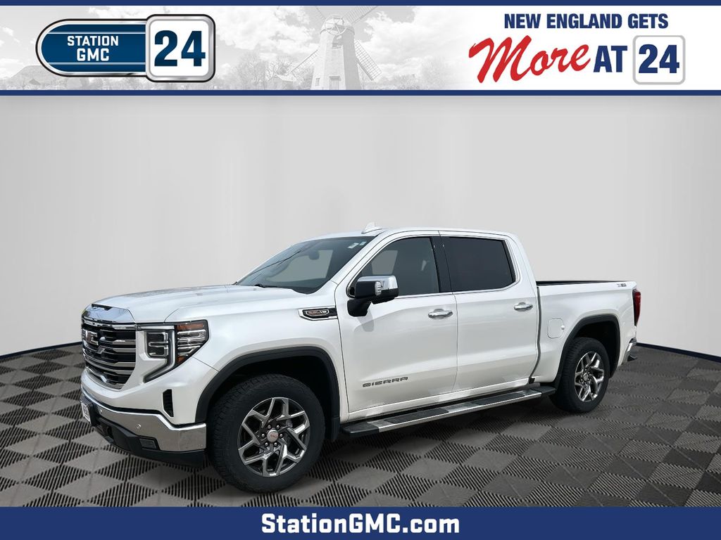 2022 GMC Sierra 1500 SLT Crew Cab 4WD