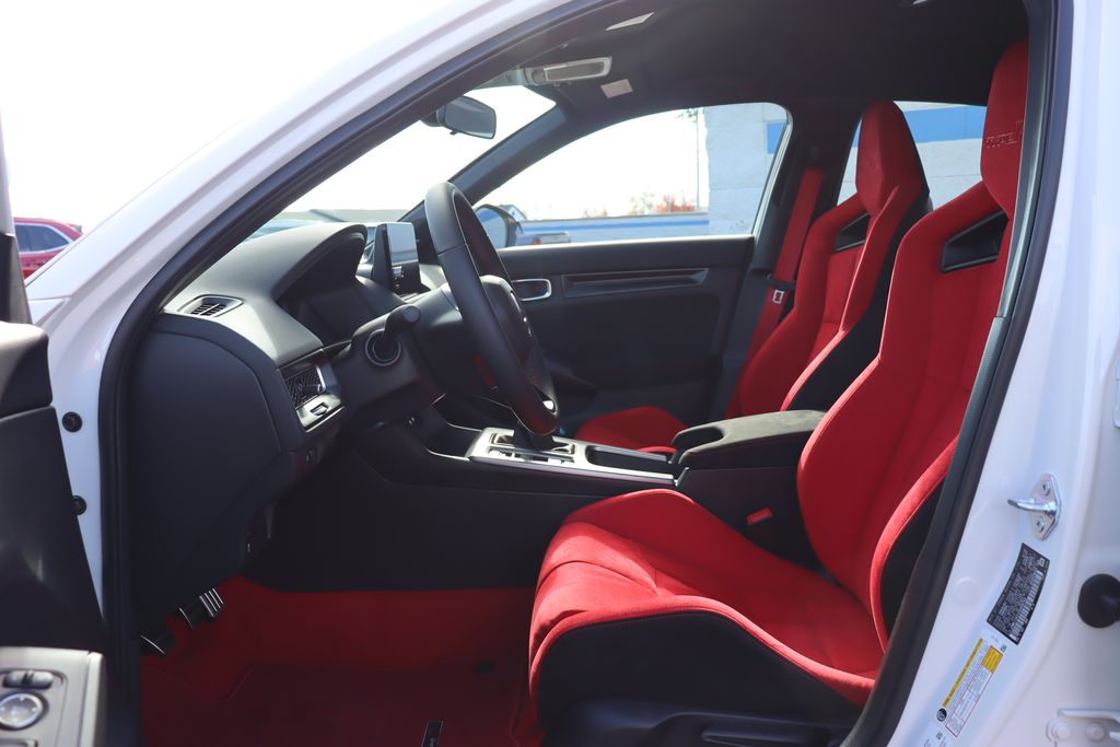 2025 Honda Civic Type R 26