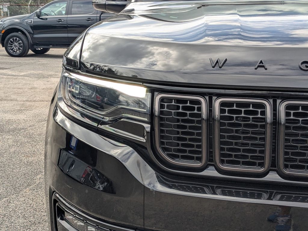 2023 Jeep Wagoneer Series II Carbide 4x4