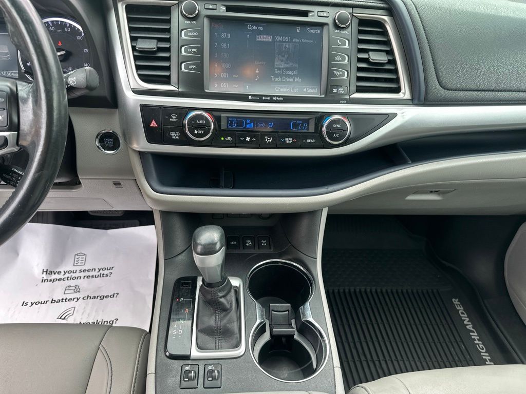 Used 2017 Toyota Highlander SUV
