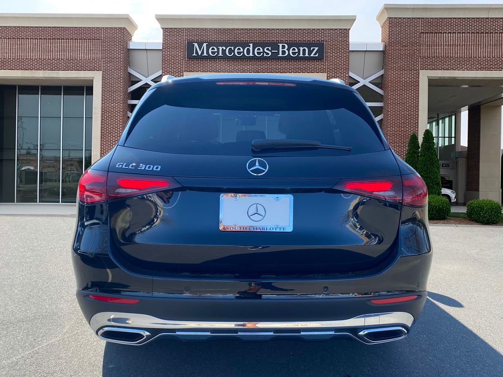 2024 Mercedes-Benz GLC 300 6