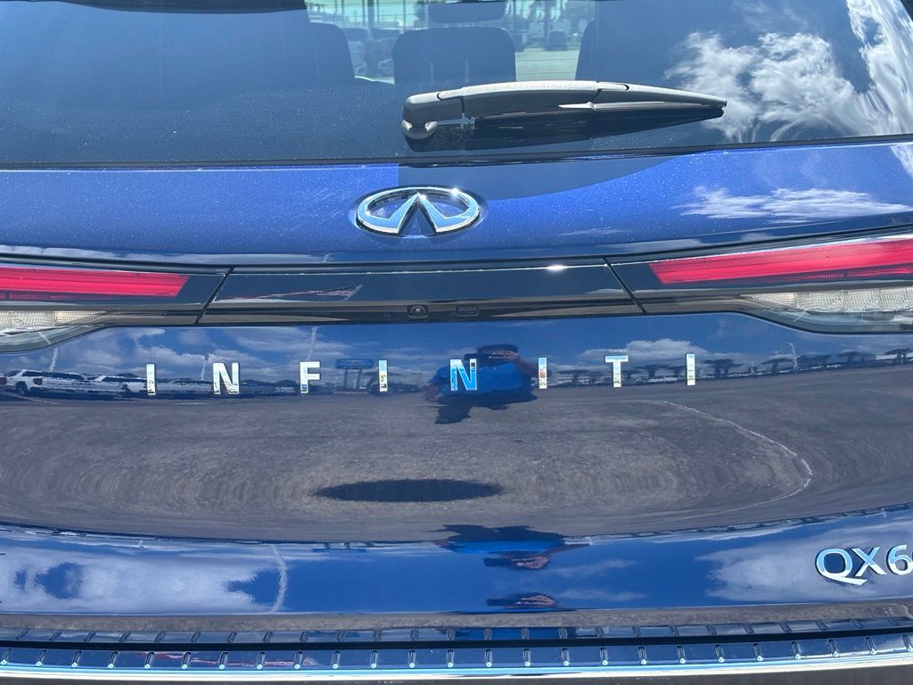 2023 INFINITI QX60 LUXE Blue at Westside Lexus