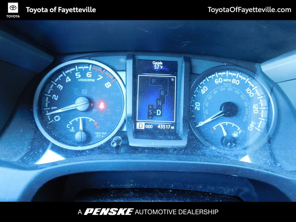 Thumbnail: 2022 Toyota Tacoma - 11