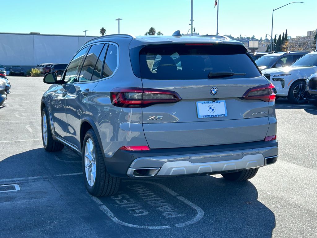 Thumbnail: 2023 BMW X5 - 3
