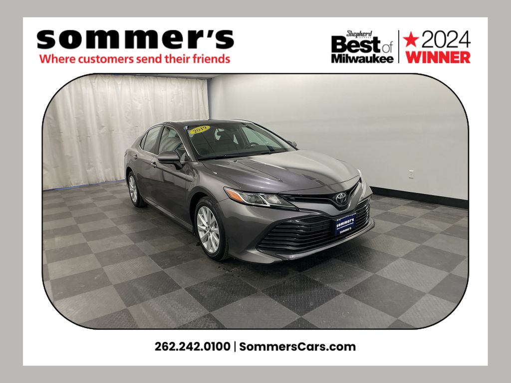 2019 Toyota Camry LE FWD