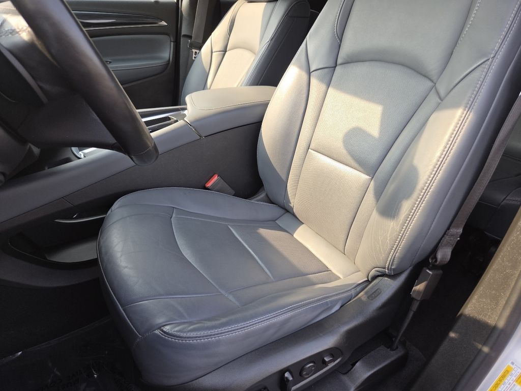 Used 2020 Silver Buick Premium Group image 33