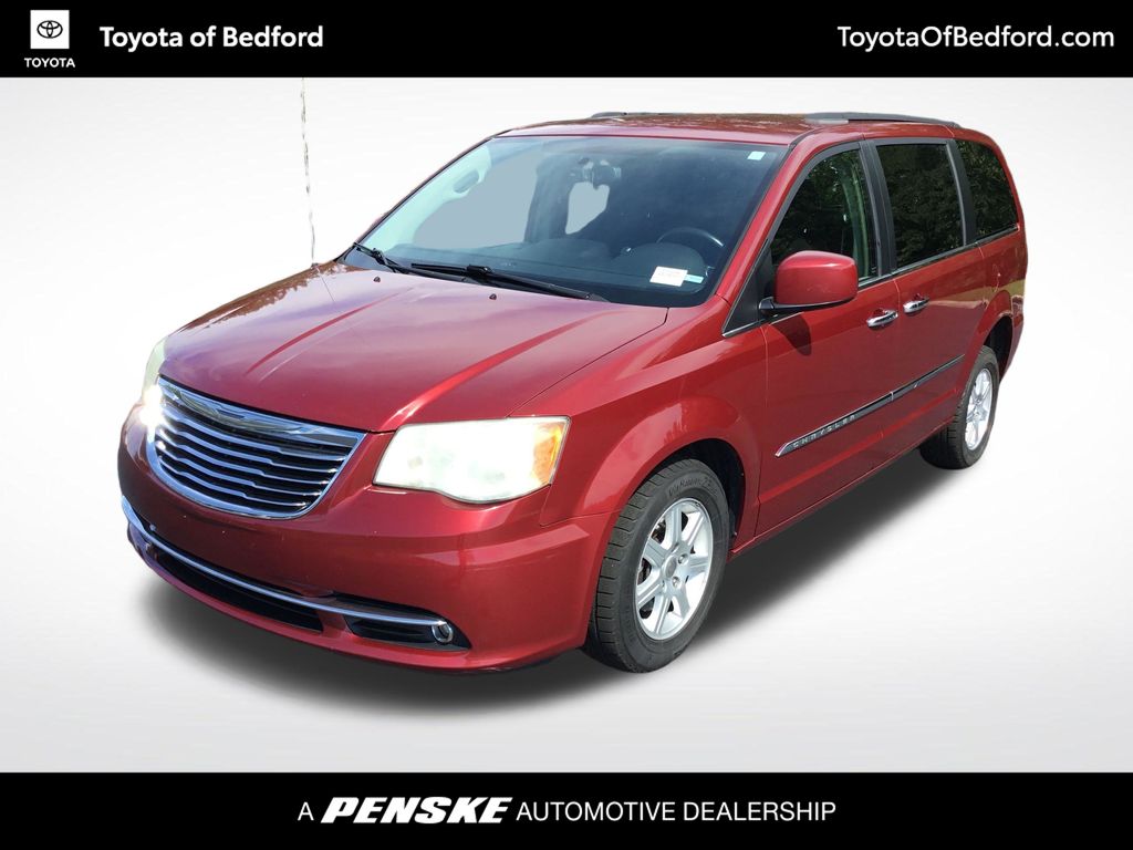 2011 Chrysler Town & Country Touring -
                  Bedford, OH