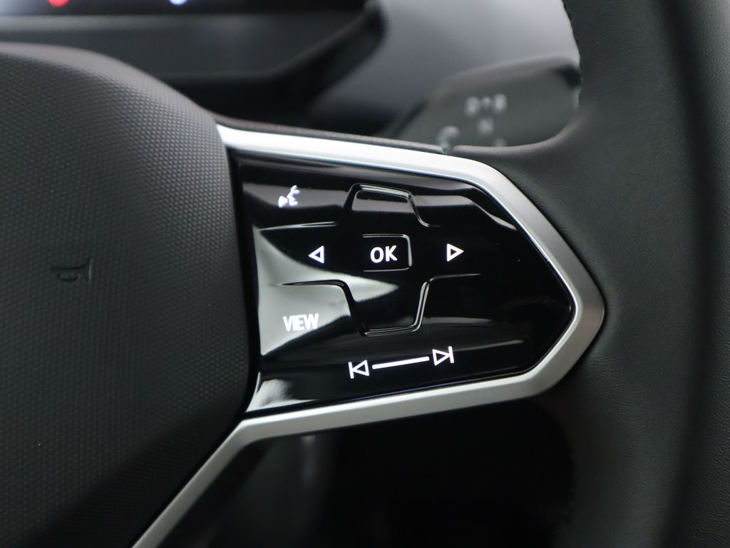 Thumbnail: 2025 Volkswagen ID.4 - 12