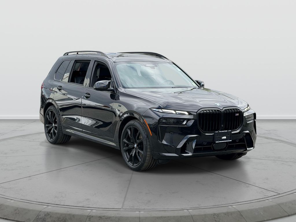 2024 BMW X7 M60i's photo