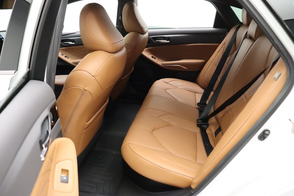 2020 Toyota Avalon Limited 19