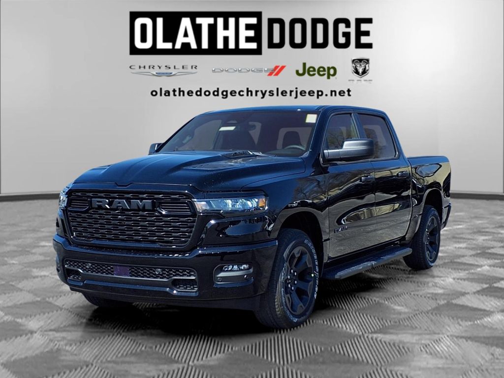 2026 RAM 1500 Express Crew Cab 4WD