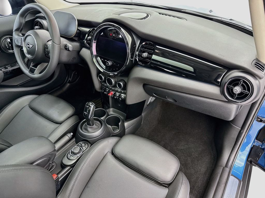 Thumbnail: 2023 MINI Cooper - 20