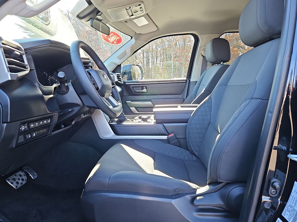 Thumbnail: 2023 Toyota Tundra - 14