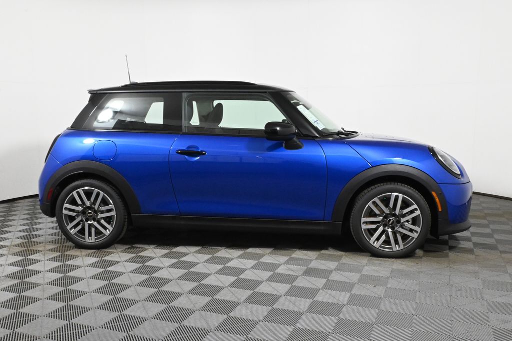 2025 MINI Cooper S 8