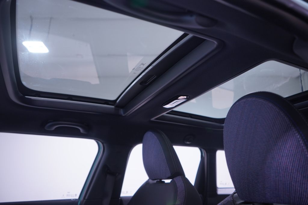 Thumbnail: 2026 MINI Cooper - 8