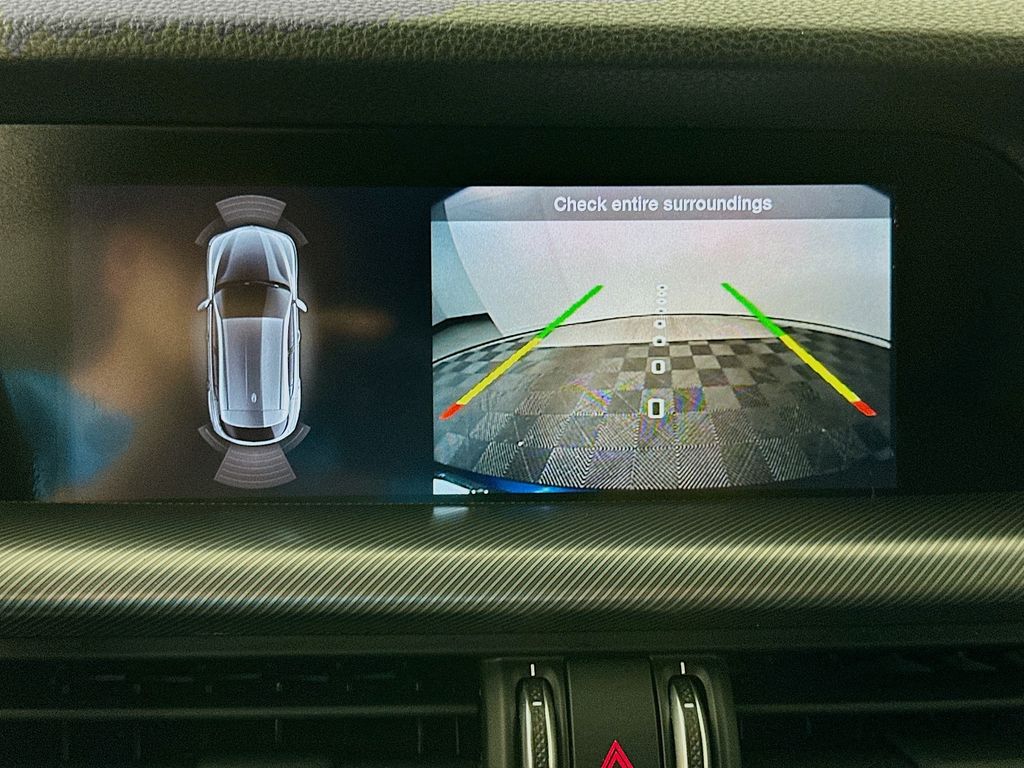 Thumbnail: 2020 Alfa Romeo Stelvio - 13