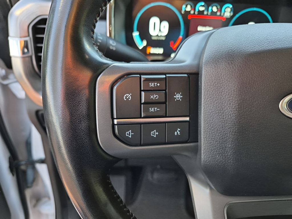 Used 2022 White Ford Lariat image 34