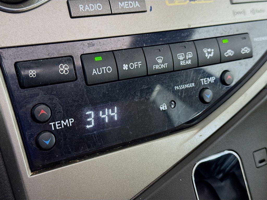Thumbnail: 2014 Lexus RX - 16