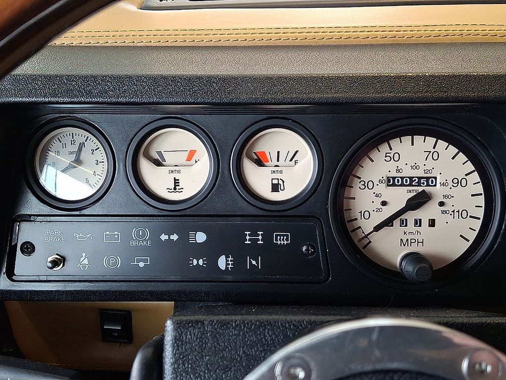 Thumbnail: 1997 Land Rover Defender - 17