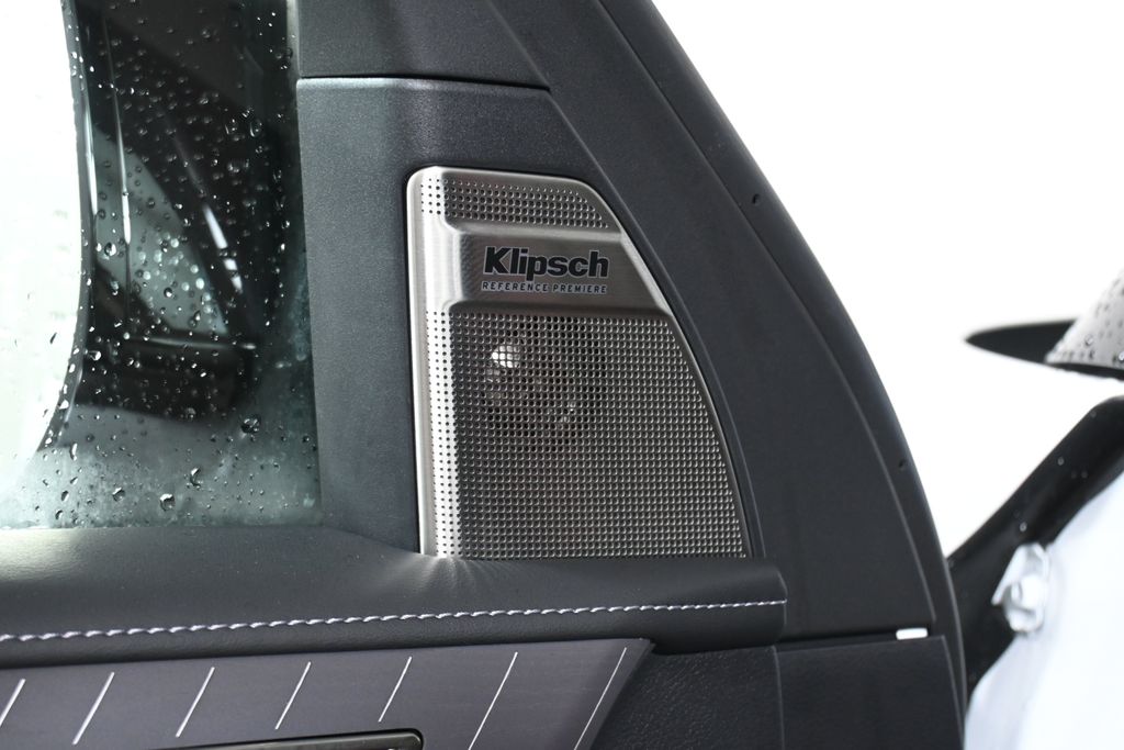 Thumbnail: 2026 INFINITI QX80 - 24