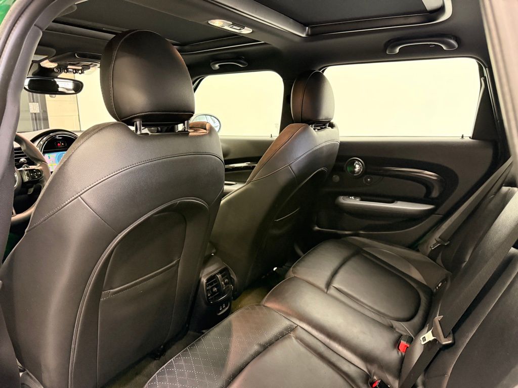 Thumbnail: 2023 MINI Cooper Clubman - 22