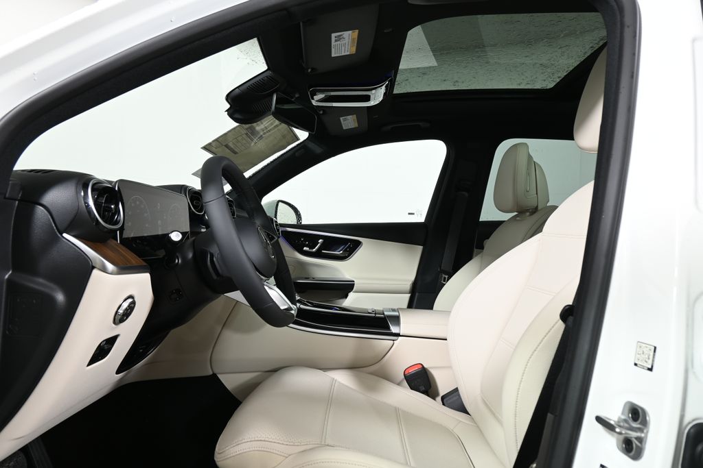 Thumbnail: 2026 Mercedes-Benz GLC - 3