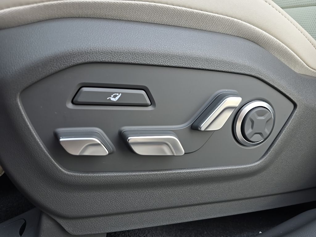 Thumbnail: 2026 Hyundai Santa Fe - 18