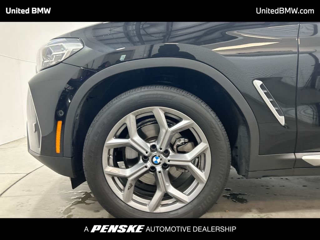Thumbnail: 2024 BMW X4 - 10