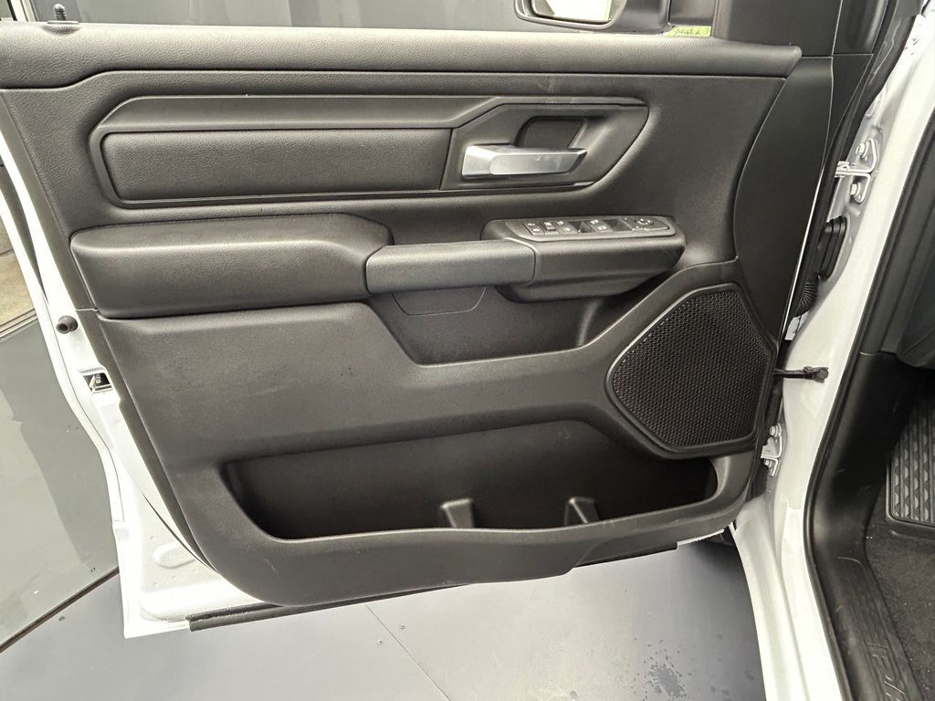 New 2026 Bright White Clearcoat Ram Tradesman image 15