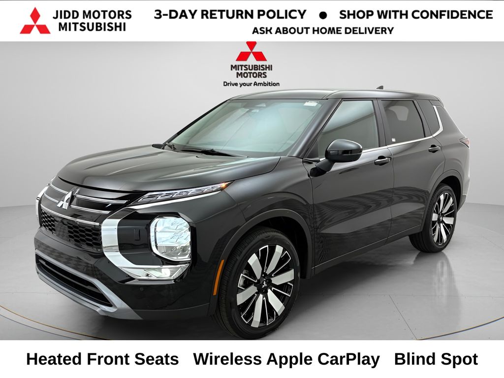 Black 2025 Mitsubishi Outlander SUV / Crossover Front-Wheel Drive Continuously Variable Transmission