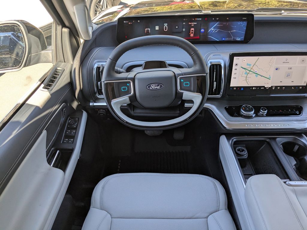 2025 Ford Expedition Platinum