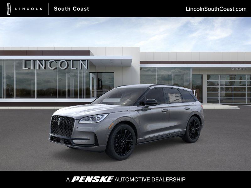 Thumbnail: 2026 Lincoln Corsair - 1