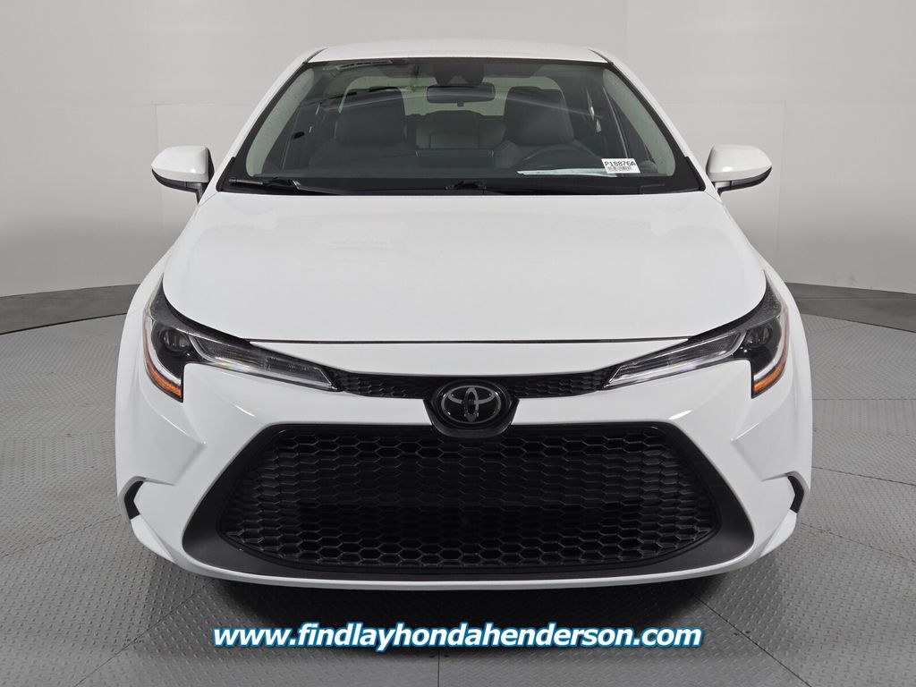 2022 Toyota Corolla LE photo