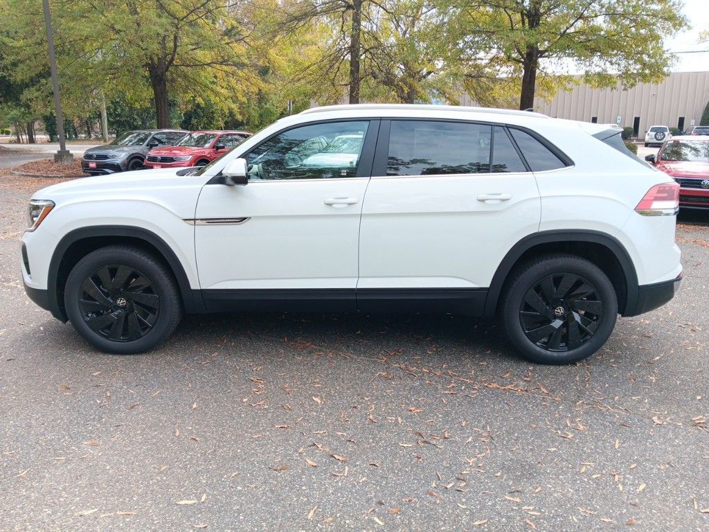 2025 Volkswagen Atlas Cross Sport 2.0T SE w/Technology 2