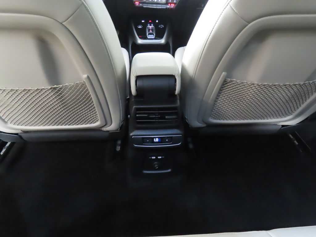 Thumbnail: 2025 Audi Q4 e-tron - 23