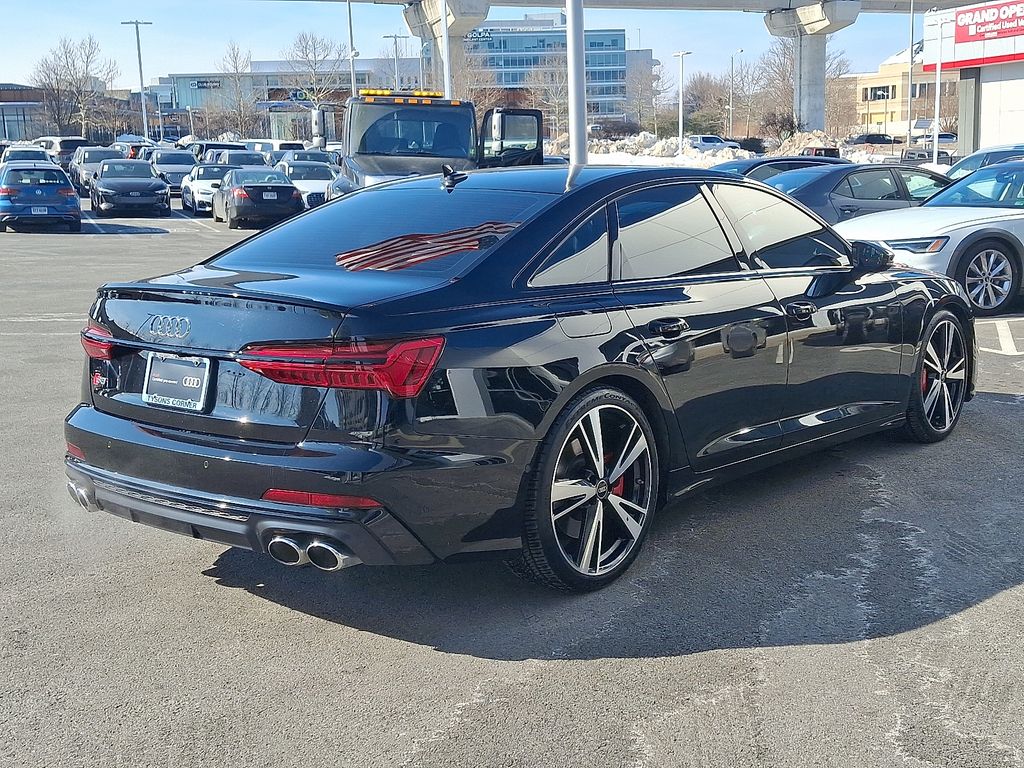 Thumbnail: 2022 Audi S6 - 4