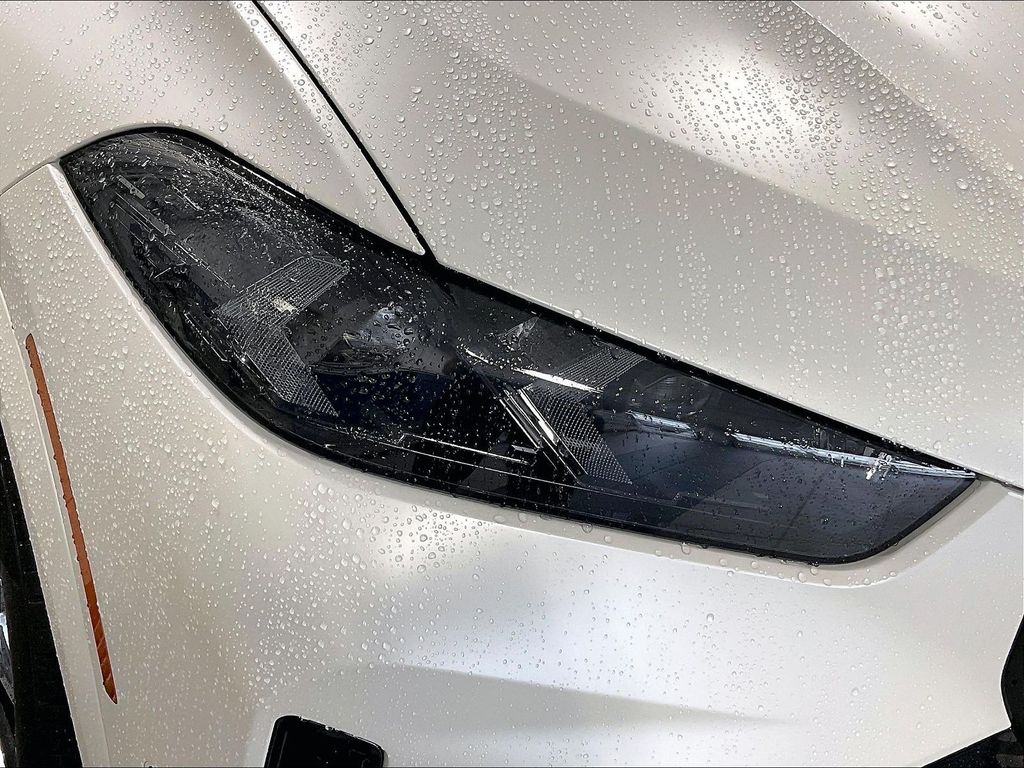 2025 BMW X5 — photo 32
