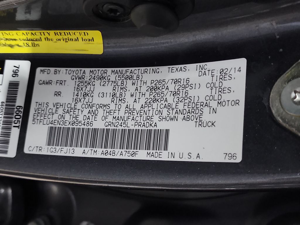 2014 Toyota Tacoma V6 photo